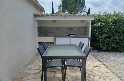 Fayence House | Charming cottage in residence with swimming pool