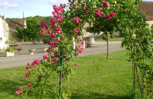 Chedigny Cottage | Charming Cottage in Touraine, Private Garden, 3 Bedrooms
