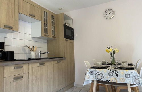 Contigny Cottage | Charming cottage near St-Pourçain, all-inclusive, private terrace