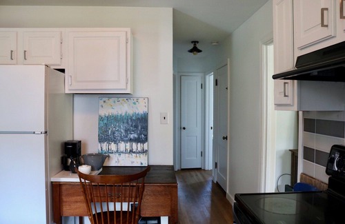 State College House | Charming Cottage with ample room for a Penn State family