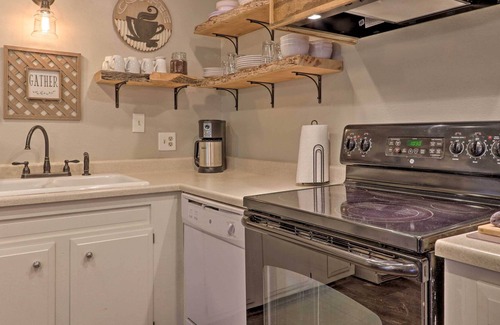 Payson House | Charming Cottage with Tonto National Forest Views!