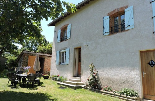 Pralong Cottage | Charming Country Cottage with Modern Amenities & Garden, Near Montbrison