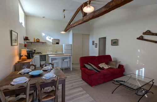 Torsac Cottage | Charming Country Cottage with Private Terrace, Near Angoulême - Pet Friendly