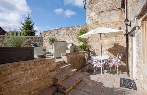 Biddestone House | Charming Country House Nr Bath (WC)