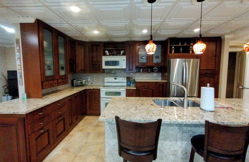 Cranston House | Charming Country Setting 1-bedroom apartment house in Cranston with Hot Tub