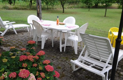 Bransat Cottage | Charming Countryside House with Garden, Fireplace, and Modern Amenities in Bransat