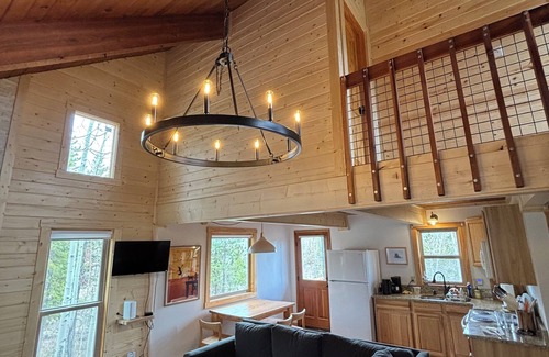Grand Lake Cabin | Charming Cozy Cabin with Mountain Views