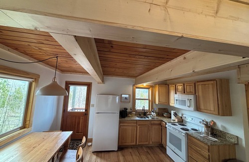 Grand Lake Cabin | Charming Cozy Cabin with Mountain Views