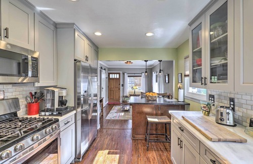 Fullerton House | Charming Craftsman Bungalow with Garden & Hot Tub!