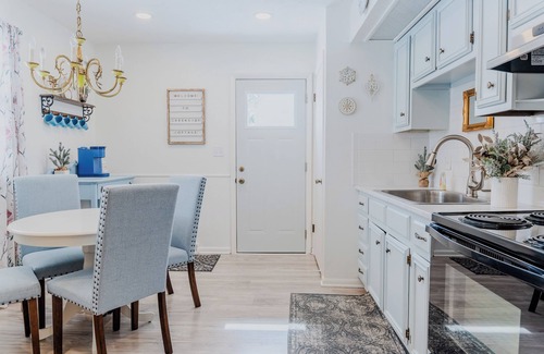 Gahanna Cottage | Charming Creekside Cottage [] Near Downtown, OSU & Airport