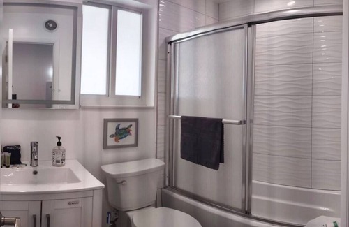 Little Ranches Apartment | Charming DBL w/pool& parking 15 min to FLL & Beach