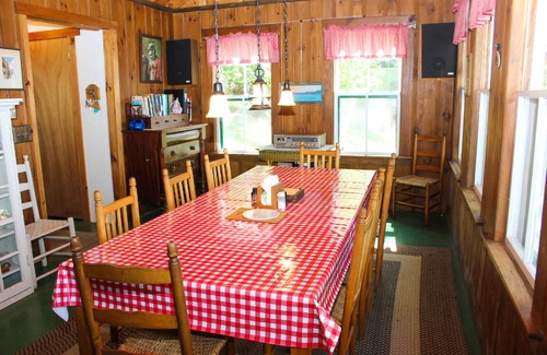 Moultonborough Cottage | Charming dog-friendly cottage with water view & access, private dock & row boat