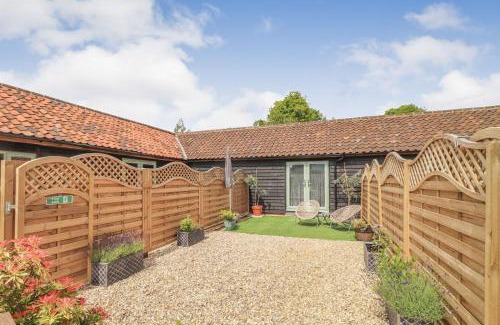 Fressingfield House | Charming dog friendly cottage in rural Suffolk