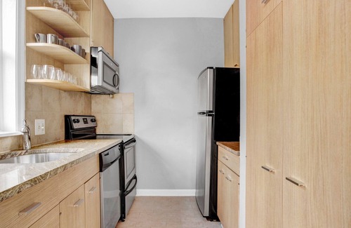 Dupont Circle Apartment | Charming Dupont 2BR w/Patio & W/D, steps to nightlife, by Blueground