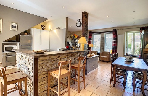 Lamalou-les-Bains House | Charming F4 House, Terrace, 650m from Lamalou-les-Bains Thermes, Pet-Friendly