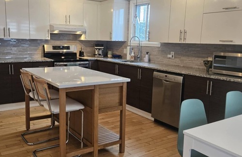 Saint-Lambert Apartment | Charming family and pet-friendly 2 bedrooms apartment, near parks and metro