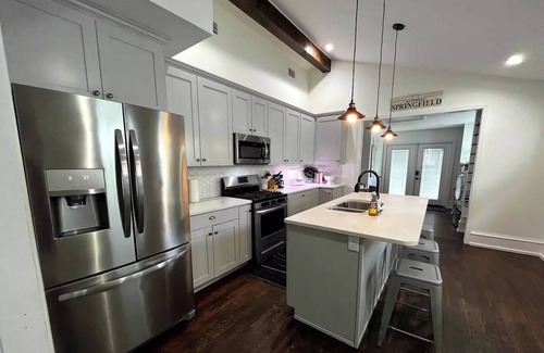 Springfield House | Charming family-friendly 4/2.5 pool home in historic Springfield Jax