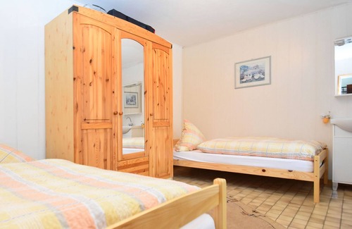 Neukirchen House | Charming family-friendly holiday home with backyard pool