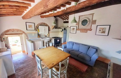 San Macario In Monte Apartment | Charming farmhouse apartment with garden, pool and views
