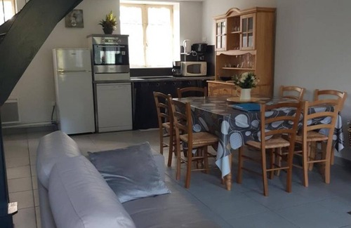 Lavoine Cottage | Charming Farmhouse in Bourbonnaise Mountains - Pets Allowed