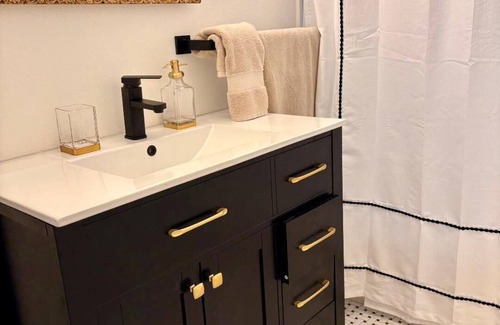 Seattle Hill-Silver Firs Other | Charming farmhouse with a view of the Snohomish Valley. Home away from home!