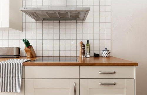 Punavuori Apartment | Charming Flat in Design District