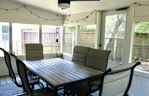 Fort Walton Beach House | Charming Florida Cottage Walking Distance to the Bay!