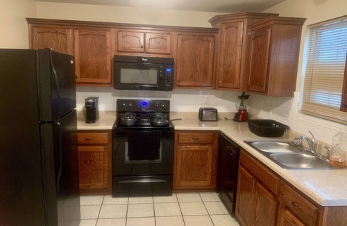 Waynesville House | 🏆Charming Fort Leonard Wood Townhouse