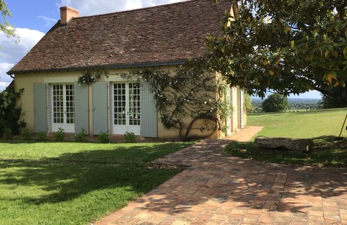 Bazouges-sur-le-Loir House | Charming house*, comfort, quiet, breathtaking view, heated pool