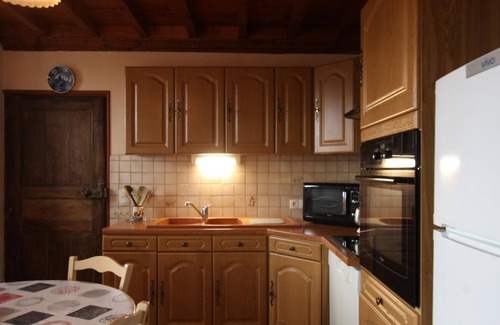 Heugueville-sur-Sienne Cottage | Charming Country House with Garden, Parking, Pet-Friendly, Near Beaches