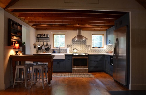 Elka Park House | Charming, fully restored Catskills cabin on 10 acres by Hunter/Tannersville