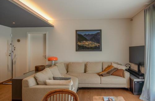 Como Apartment | Charming Garden Hideaway in Como by Rent All Como