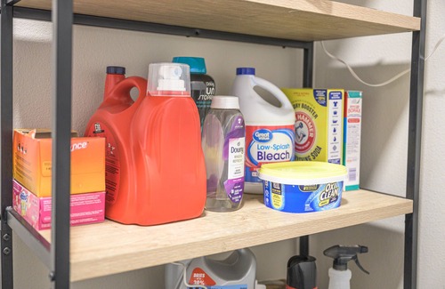 Wright House | Charming Getaway - 2 bedroom townhome in Ft. Walton Beach. Pet Friendly