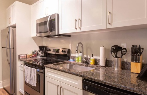 Midtown Apartment | Charming Getaway Apartment in Midtown