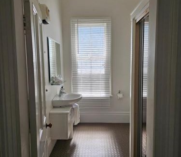 Nelson Apartment | Charming Getaway Relax and Unwind
