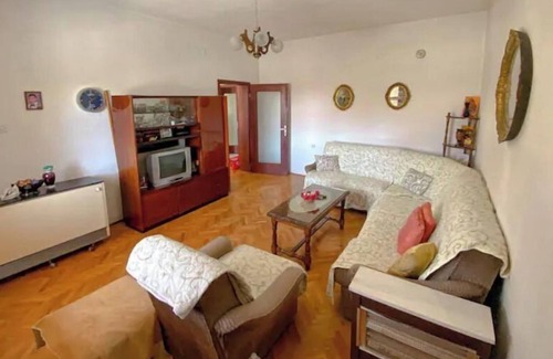 Prilep House | Charming Ground Floor Flat