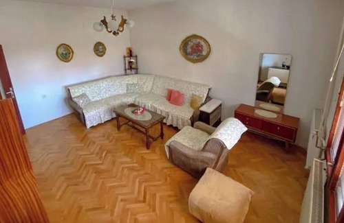 Prilep House | Charming Ground Floor Flat