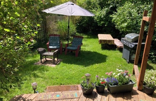 Corvallis House | Charming Gypsy Caravan in private yard near university, downtown and river park