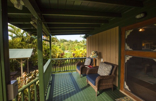 Hanalei Cottage | Charming Hanalei Beach Cottage Walk to town & the Beach! TVNC-1091