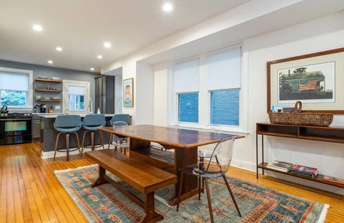 Ardmore House | Charming Heart of Ardmore Home Sleeps 7