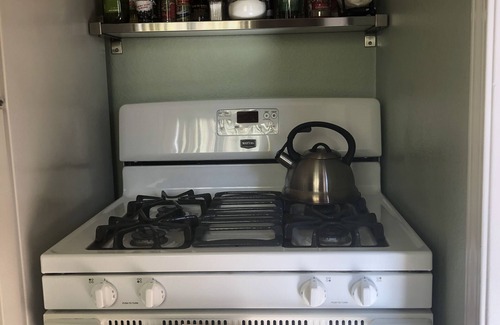 Los Gatos House | Charming Hidden Cottage