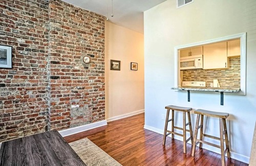 Church Hill Apartment | Charming Historic 1-bedroom apartment with WiFi, AC in pleasant Richmond
