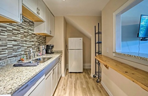 Church Hill Apartment | Charming Historic 1-bedroom apartment with WiFi, AC in pleasant Richmond
