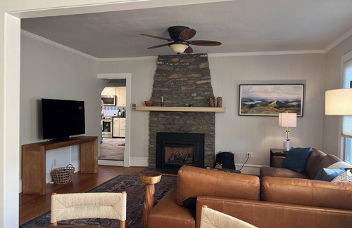 Lake Junaluska House | Charming Historic 1915 home fireplace, grill, & firepit near lake walking trail.