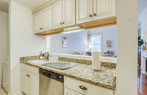 Historic District - North Condo | Charming, historic condo w/a full kitchen, free WiFi, & central A/C