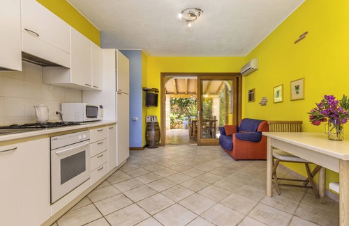 Monte Petrosu House | Charming Holiday Home “Sa Pedra Romantica” with Garden, Terrace & Pool