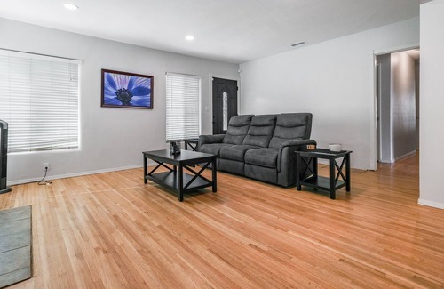 Fullerton House | Charming Home Near Disney!