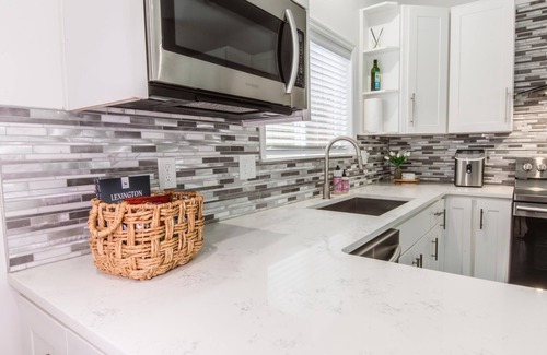 Lexington House | Charming Home Near UK Campus! Perfect for Family Visits.