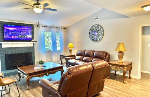Toddville Road House | Charming home near uptown Charlotte