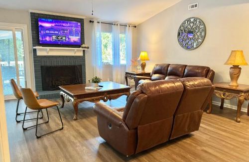 Toddville Road House | Charming home near uptown Charlotte